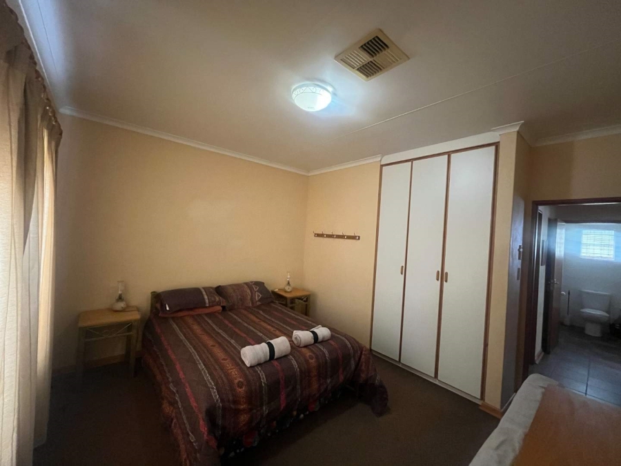 5 Bedroom Property for Sale in Upington Northern Cape